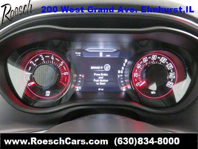 2017 Dodge Challenger SXT 2dr Coupe